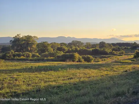 Picturesque Land with Mountain Views