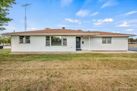 Remodeled Commercial Building on Route 72