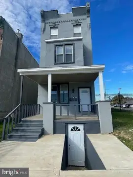 Newly Renovated Philadelphia Triplex