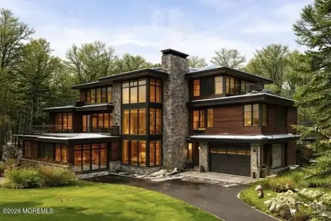 Large Lot in Jackson