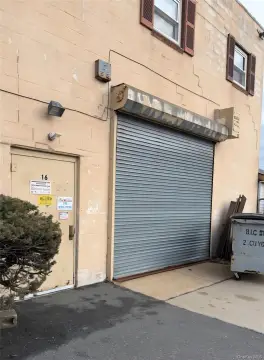 Island Park Warehouse Space Available