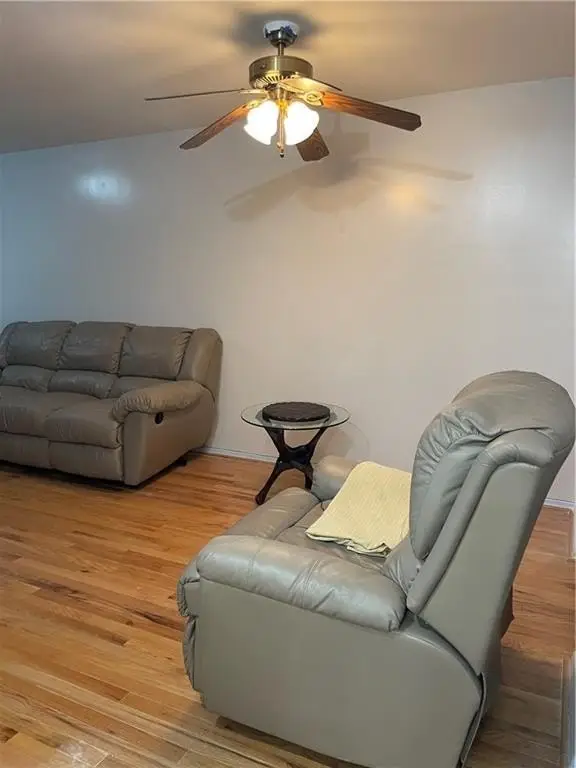 Picture 4