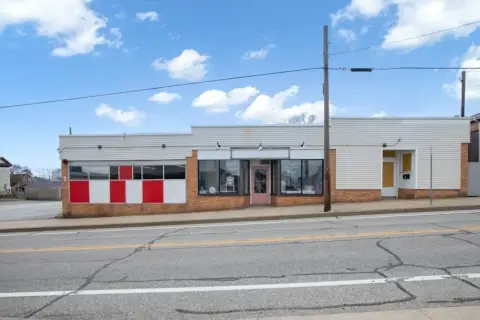 Tiverton Retail and Garage Space