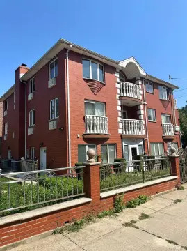 Flushing Triplex with Office Space