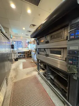 Hallandale Beach Pizzeria Opportunity