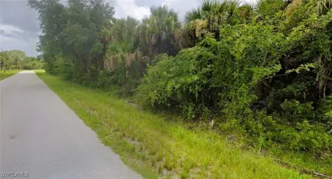 Port Charlotte Buildable Quarter-Acre Lot