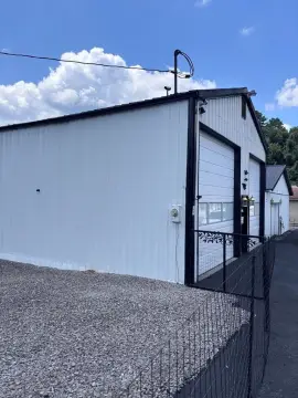 Flex Space with Two Bays