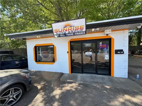 Multi-Building Auto Shop Property