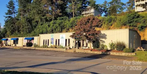 Hendersonville Strip Center Investment Opportunity