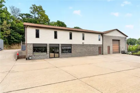 Flex Space with Warehouse Facilities