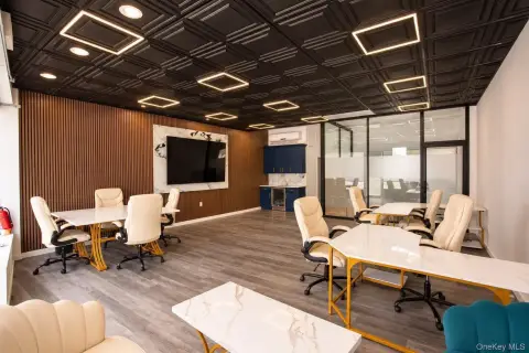 Renovated Office Unit
