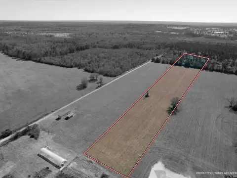 10 Acre Lot in Big Sandy