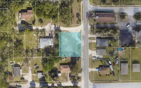 Residential Lot in DeLand, FL