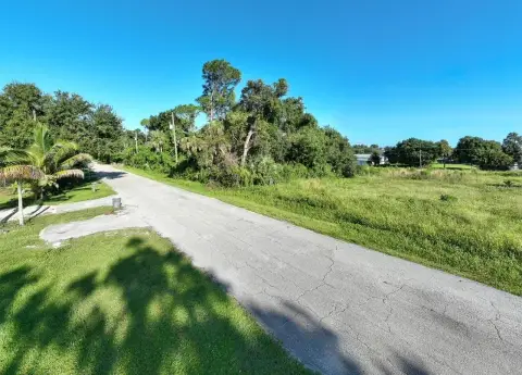 Vacant Lot in North Fort Myers