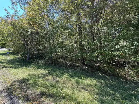 Cumberland Lakes Vacant Corner Lot