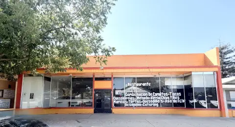 Picture of Grocery and convenience stores at 33027 Road 159, Ivanhoe, CA