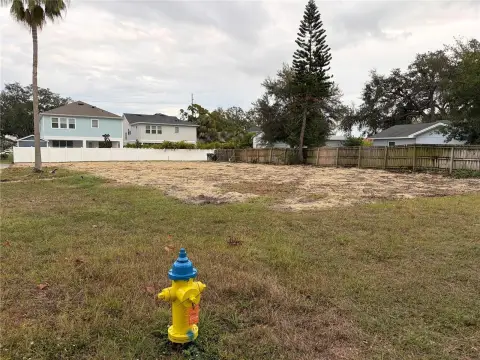 South Tampa Buildable Corner Lot