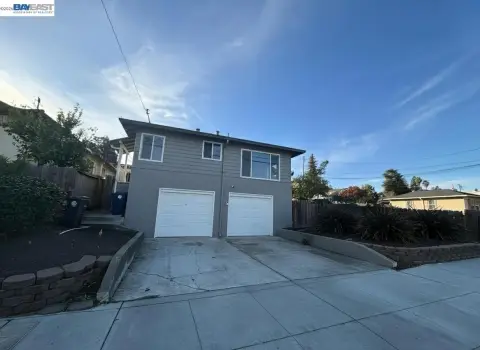 Remodeled Duplex with Garages