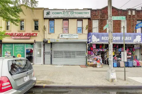 Richmond Hill Office Space Available