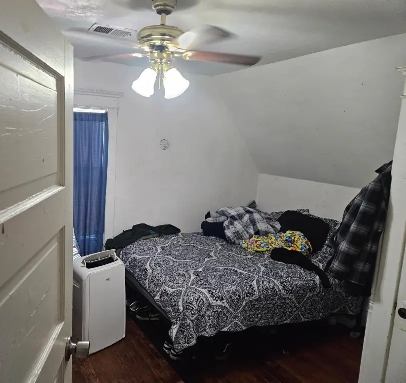 Picture 12