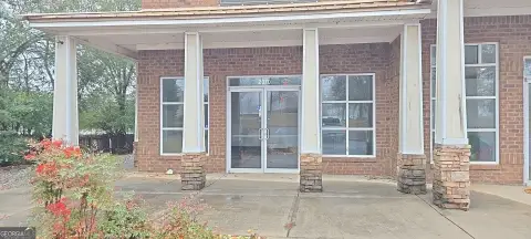 Stockbridge Retail/Office Space Available