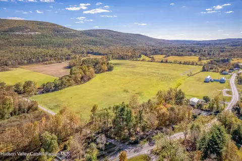 149 Acres Farmland with Stream