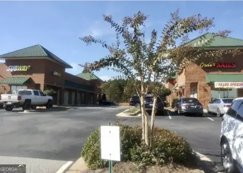 Retail/Office Space in McDonough