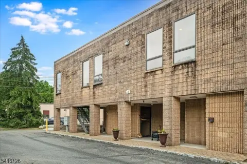 Franklin Lakes Office Space Available