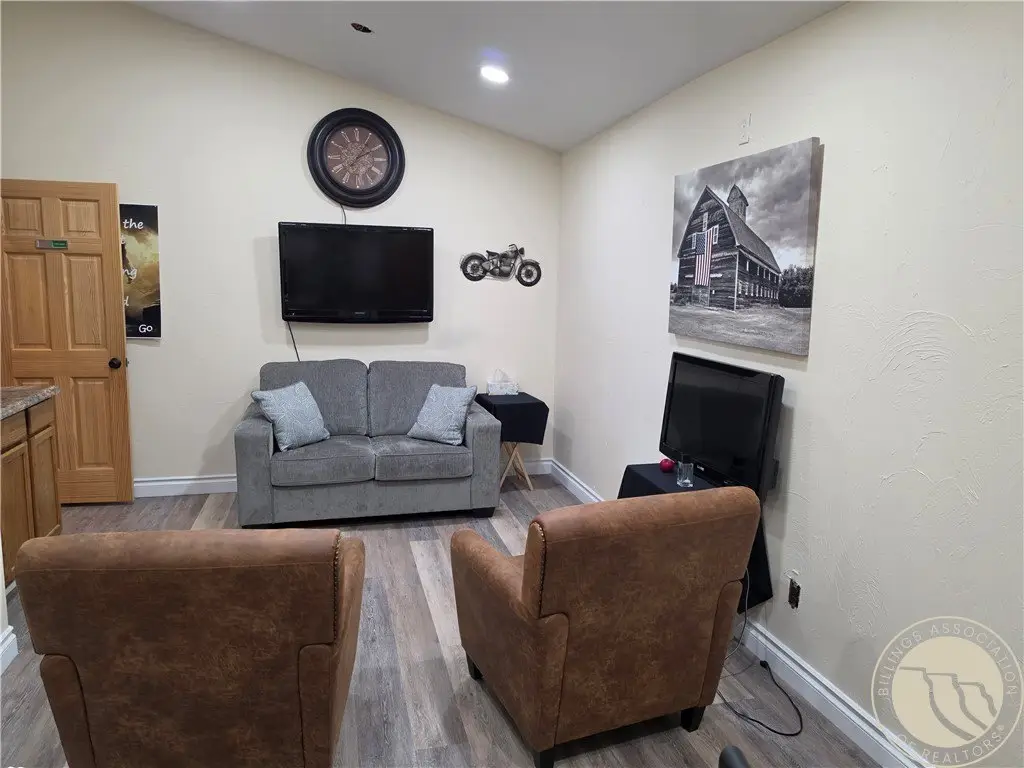 Picture 7