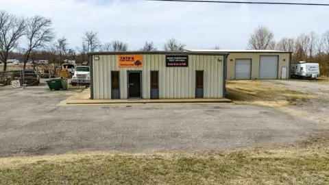 Highway Frontage Flex Space