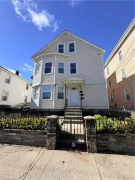 3-Unit Triplex with Garage