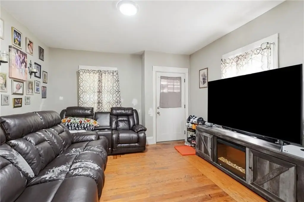 Picture 23