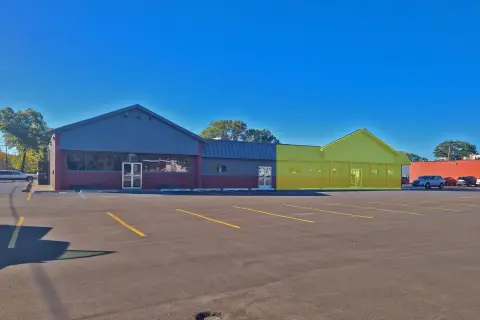 Retail Space with Build-Out Flexibility