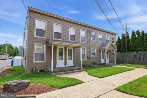 Renovated Quadplex with Parking