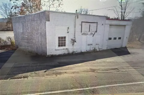 Signalized Corner Commercial Land