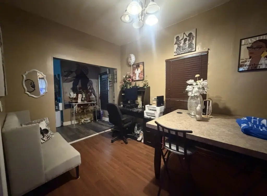 Picture 4