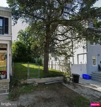 Land in East Mt Airy