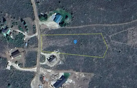 Spacious Lot in Garden City