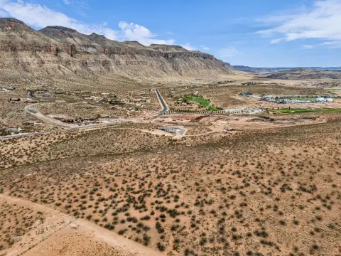 Land with Southern Utah Views