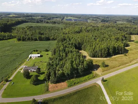 East Iredell Mini-Farm Opportunity
