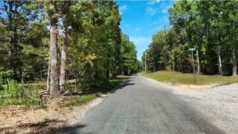 Unrestricted Acreage Near Nashville