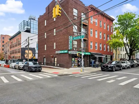 Williamsburg Corner Commercial Space Available
