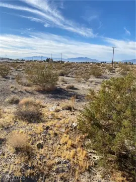 Highway Land in Pahrump, NV