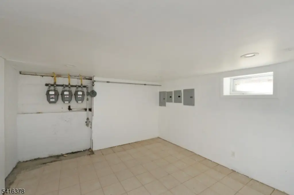 Picture 30