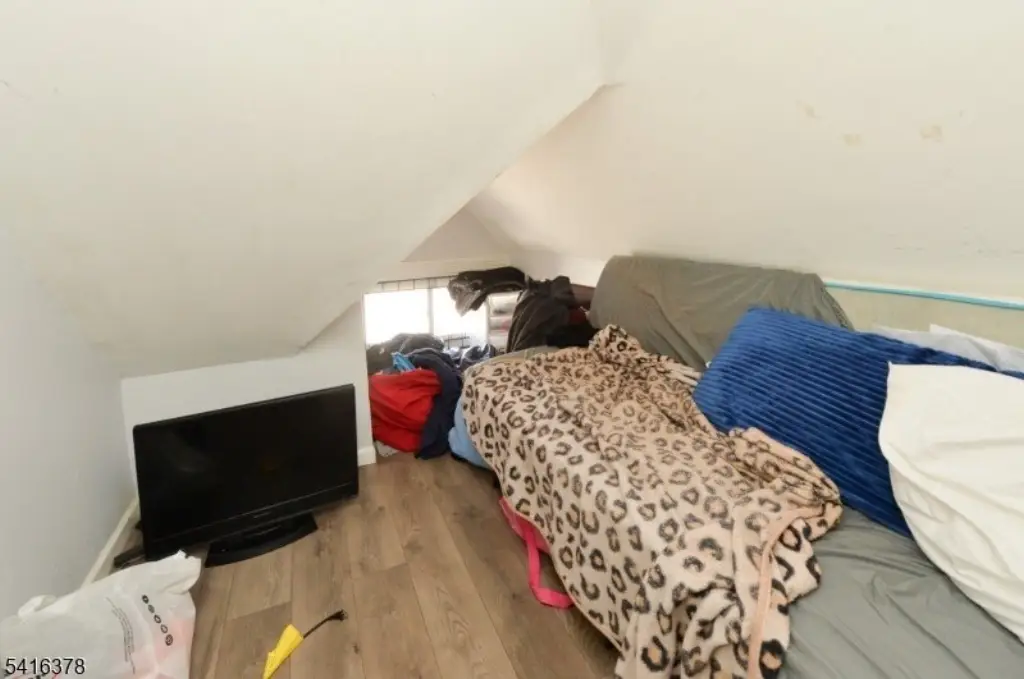 Picture 23