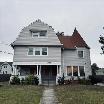 6-Unit Apartment Building