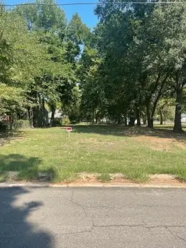 Residential Land in Paris, TX