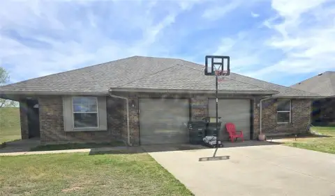 Clinton OK Duplex For Sale