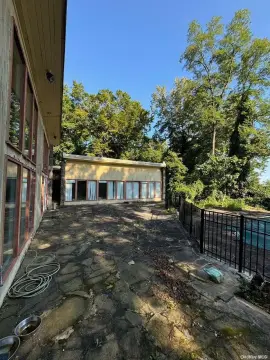 Port Washington Land For Sale