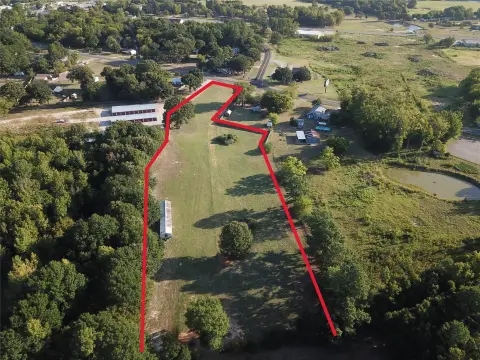 Unrestricted Commercial Land